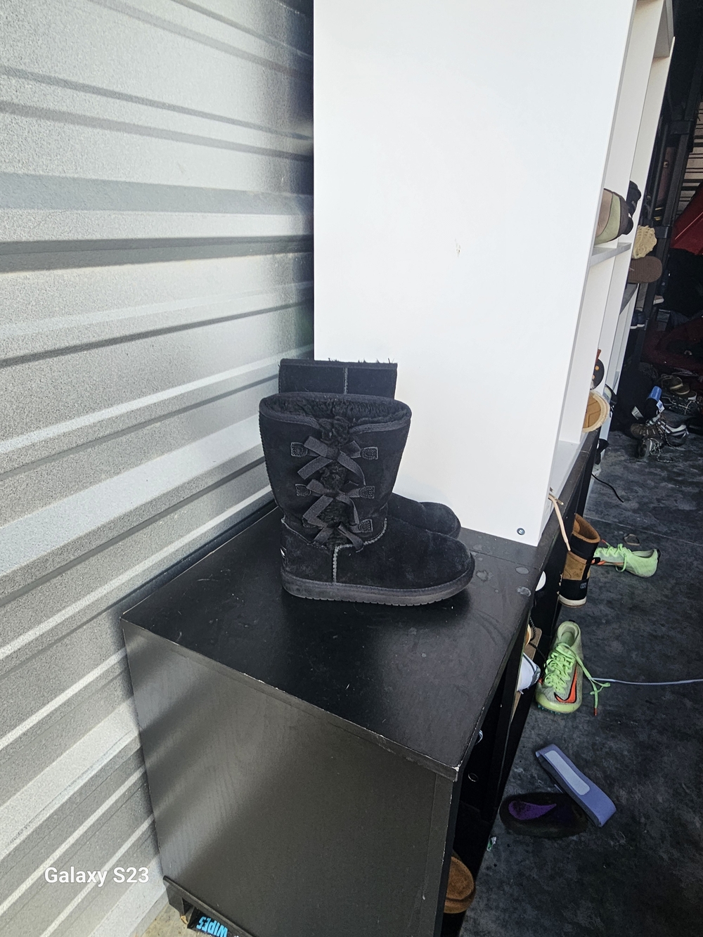 Koolaburra by UGG Black Tall Suede Bow Winter Boots Women’s Size 2